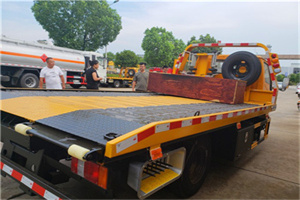 香花桥附近拖车电话号码服务